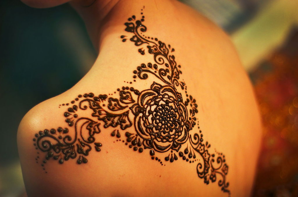Henna temporary body art design