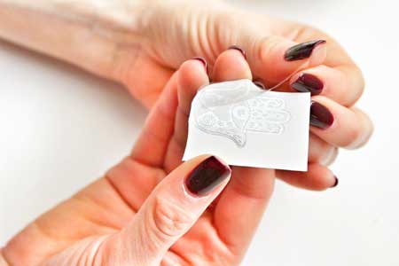 how to make golden ink temporary tattoo step 4