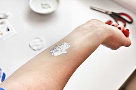 how to make golden ink temporary tattoo step 1